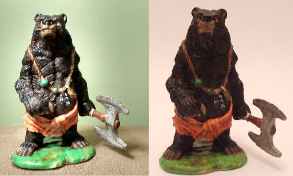 A Werebear miniature from the Reaper Bones line. Comparsion between pictures taken in and out of a photobox.